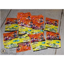 LARGE FLAT OF GUMMY CANDY