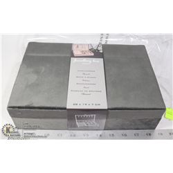 NEW VELVET JEWELRY BOX