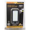 Image 1 : NEW 900 LUMEN UTILITY LIGHT (BATTERIES INCLUDED)