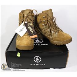 HIKING BOOTS SIZE US 10.5