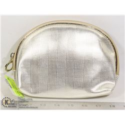 TOILETRY / COSMETICS BAG