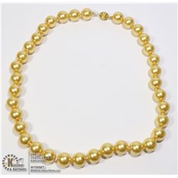 #206-SEA SHELL PEARL NECKLACE 17.5"/12mm