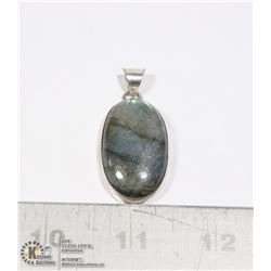 #46-LABRADORITE PENDANT