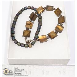 LOT OF 2 COSTUME BRACELETS IN BOX