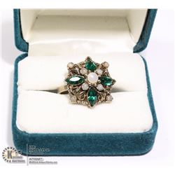 VINTAGE MULTI STONE COSTUME DRESS RING