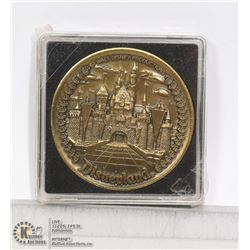 DISNEY LAND ULTRA HIGH RELIEF SOUVENIR TOKEN