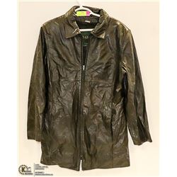 DANIER CANADA SIZE MEDIUM LEATHER STYLE MENS