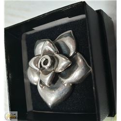 STERLING SILVER COCKTAIL RING SIZEV 8.75 17GRAMS