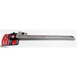 MILWAUKEE 10L ALUMINUM PIPE WRENCH MAX 1 1/2"