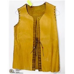 TAN LEATHER VEST SIZE MEDIUM