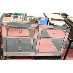 PAIR OF MIRROR NIGHT STANDS 18 X 13 X 24