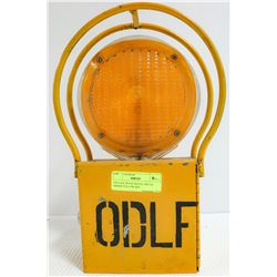 VINTAGE ROAD SIGNAL METAL AMBER YELLOW 60'S