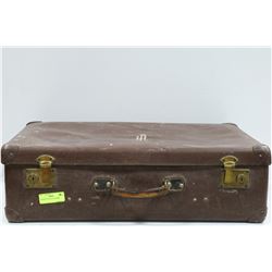 VINTAGE LUGGAGE LEATHER