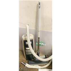 ELECTROLUX VACUUM WITH BAGS