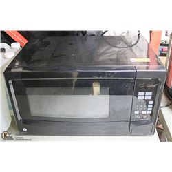 BLACK GE MICROWAVE