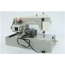 PORTABLE SEWING VIKING MACHINE