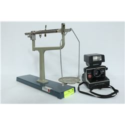 VINTAGE CAMERA & SCALE
