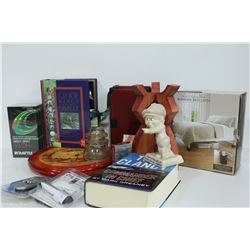 SMALL WOOD TABLE AND ASSORTED HOUSEHOLD ITEMS