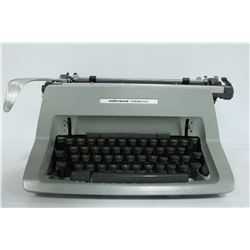 TYPEWRITER MASTER UNDERWOOD
