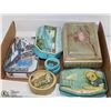 Image 1 : FLAT OF VINTAGE TINS