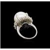 Image 3 : Pearl and Diamond Ring - Platinum