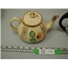 Image 2 : (2) VINTAGE TEAPOT