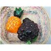 Image 2 : VINTAGE DECORATIVE GLASS FRUIT IN BASKET (1 IS BROKEN)