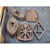 Image 3 : SAD IRONS & TRIVETS
