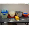 Image 1 : LOT OF KITCHENWARE PLASTIC BOWLS & ETC