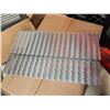 Image 2 : 2 BOXES OF METAL GRATING