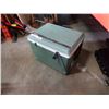 Image 1 : KOOLATRON ELECTRIC COOLER
