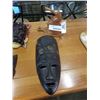 Image 2 : LOT OF WOOD COLLECTIBLES