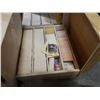 Image 2 : 4 Large boxes of sports cards