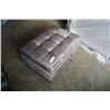 Image 2 : BRAND NEW GREY FABRIC OTTOMAN W/ HYDRAULIC LIFT STORAGE - RETAIL $249