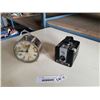 Image 1 : ANTIQUE NEW HAVEN DESK CLOCK AND  BROWNIE CAMERA
