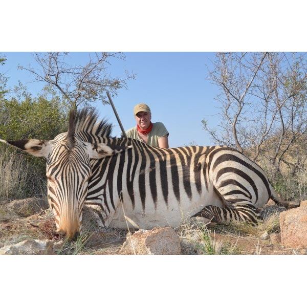 5-day Namibia Mountain Zebra, Oryx & Springbok Safari for 2 Hunters