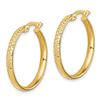 Image 2 : 14k Yellow Gold Diamond-Cut Hammered Hoop Earrings - 25 mm