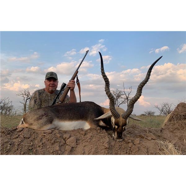 5-day Big Game Hunt in Argentina for two Hunters With $1000 Trophy Fee Credit Per Hunter