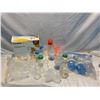 Image 1 : breast pump and bottles