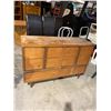 Image 1 : Dresser