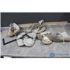 Image 1 : (4) Pairs of Mukluks