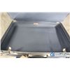 Image 5 : **(2) Samsonite Suitcases