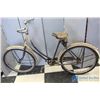 Image 2 : **Vintage Pastime Bike