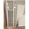 Image 2 : Assorted Shower & Tub Pieces