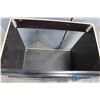 Image 2 : **Cabinet Bottom