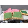 Image 1 : (5) Throw Accent Pillows