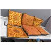 Image 1 : (5) Throw Accent Pillows and One Case