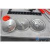 Image 2 : Various Kitchen Tools