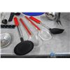 Image 8 : Various Kitchen Tools