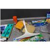 Image 4 : Assorted Cleaning Items